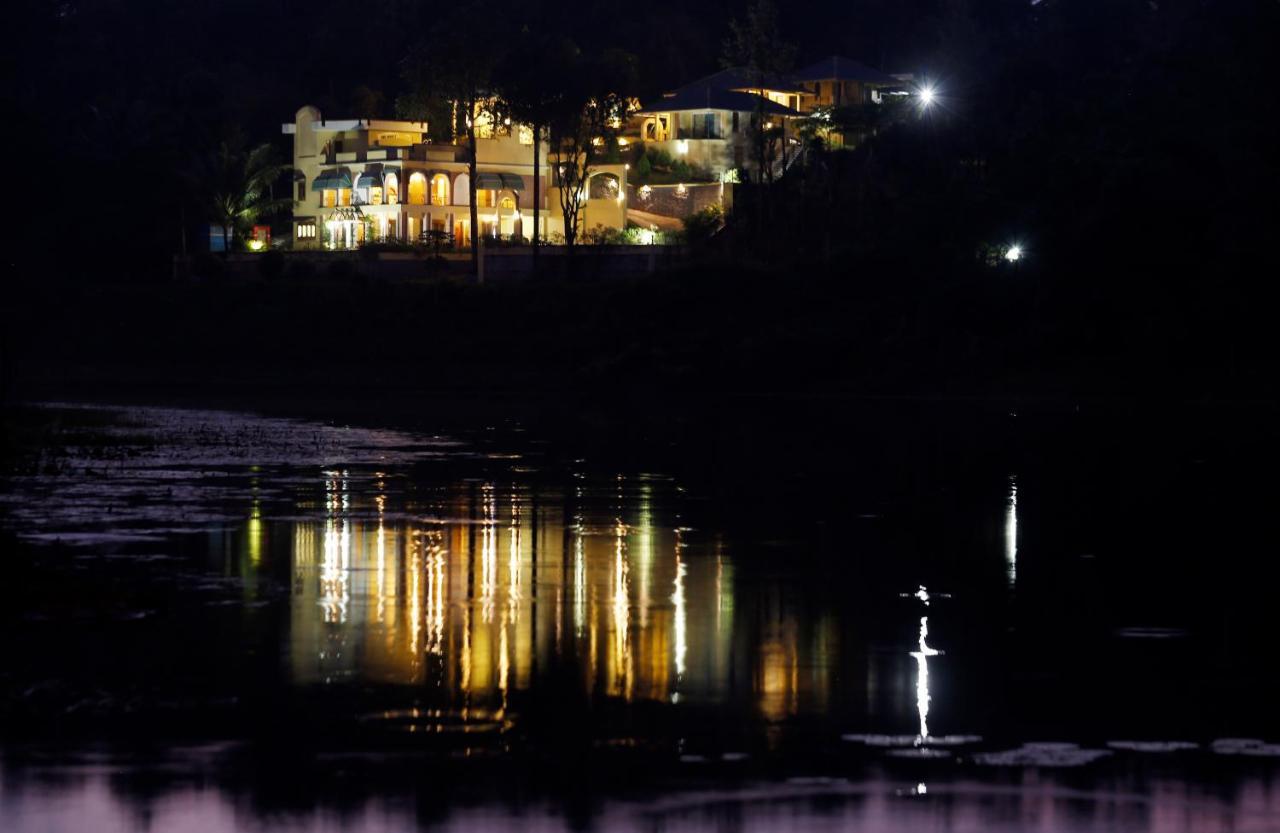 Vista Del Lago Ambalavayal Eksteriør billede